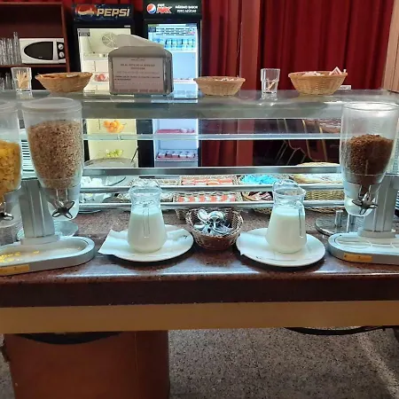 Jm Jardin De La Reina Hotel