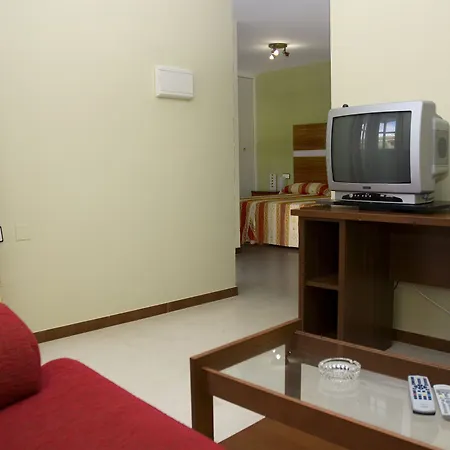 Jm Jardin De La Reina Hotel 3*