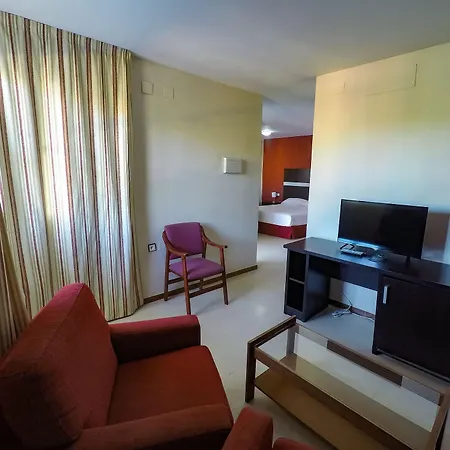 Hotel Jm Jardin De La Reina Guillena