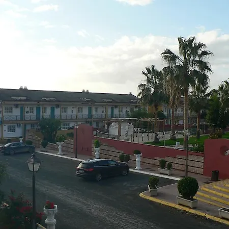 Hotel Jm Jardin De La Reina Guillena