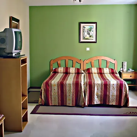 Hotel Jm Jardin De La Reina Guillena