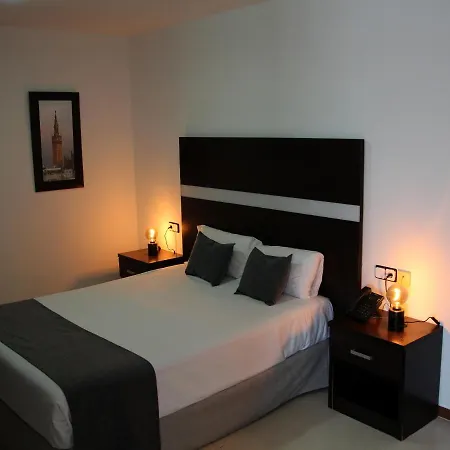 Jm Jardin De La Reina Hotel