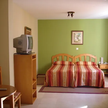 Jm Jardin De La Reina Hotel 3*